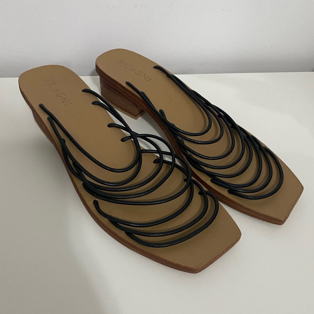 St. Agni Seni Slide in Black